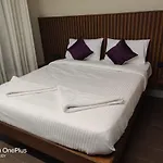 Hotel V